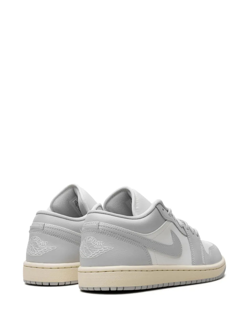 Air Jordan 1 "Light Grey" sneakers